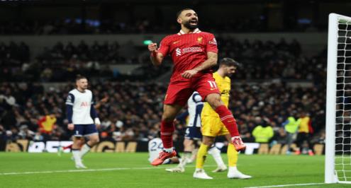 الملك صلاح وبداية قياسية لسلوت.. 7 إحصائيات "مجنونة" عن قمة ليفربول وتوتنهام